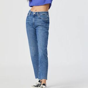 Mavi Viola Cropped Straight Leg Jeans
High Rise Mid Vintage Recycled Blue W27L27